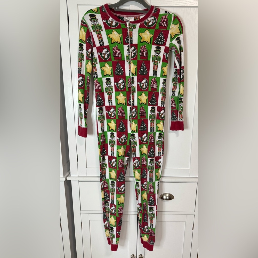 Buc-ee’s Youth L Christmas Union Suit Pajamas Nutcracker One Piece Thermal PJs